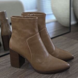Jeffrey Campbell Duncann Brown Pointed Toe Bootie, Size 7